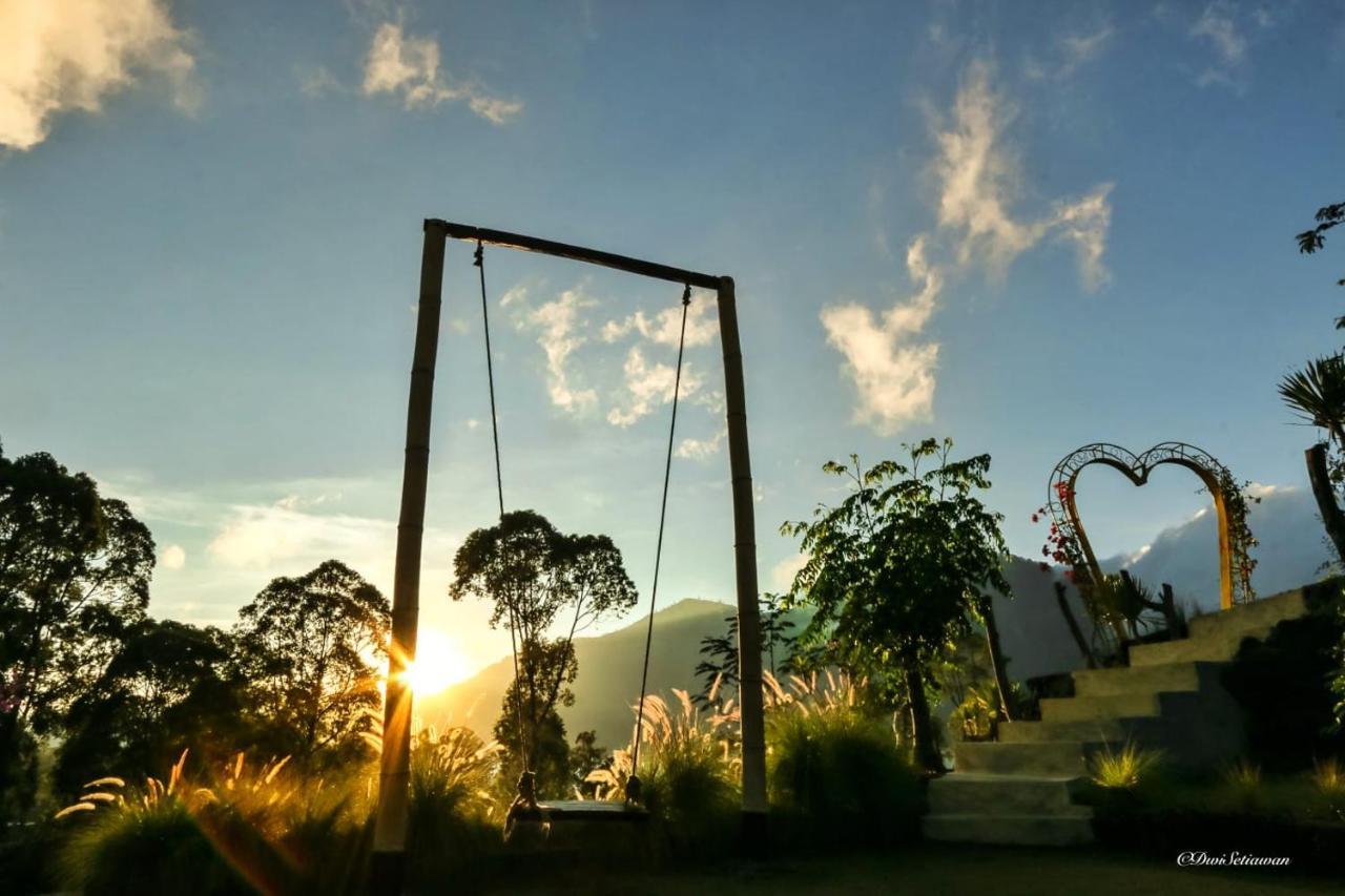 Luxury tent Rejeng Garden Camp *
